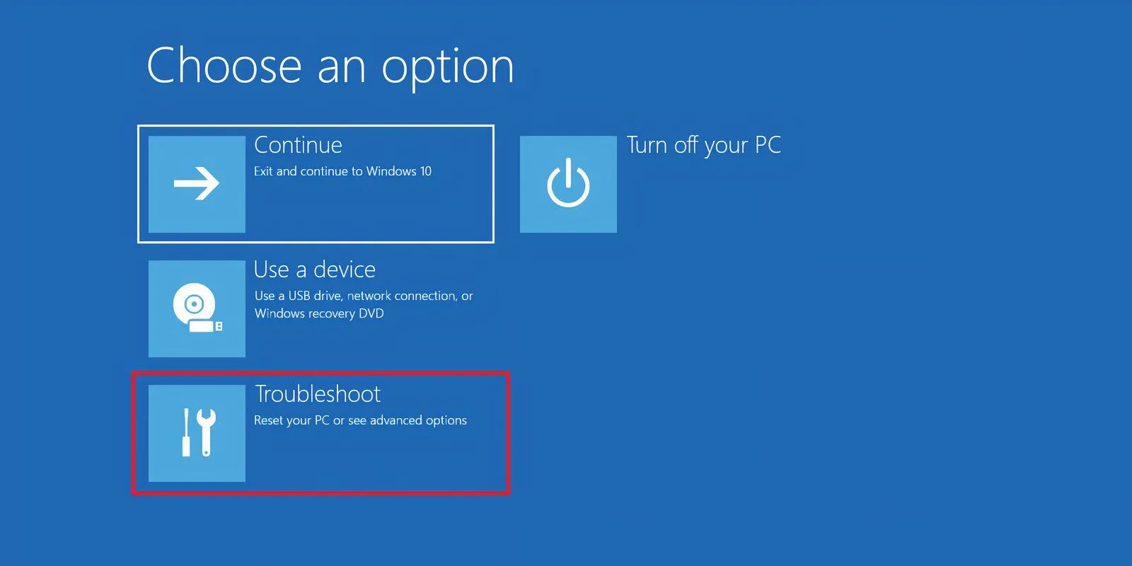 Trang Windows Recovery Environment với tùy chọn Khắc phục sự cố được chọn
