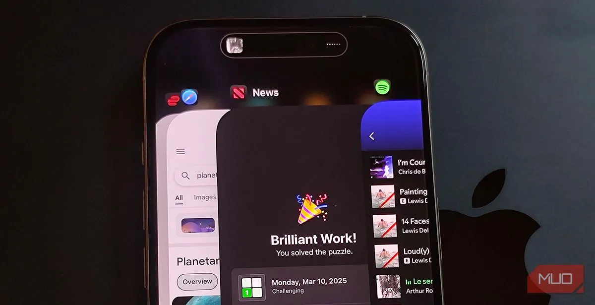 Trình chuyển đổi ứng dụng trên iPhone 16 Pro hiển thị các ứng dụng đang mở, không có nút đóng tất cả.