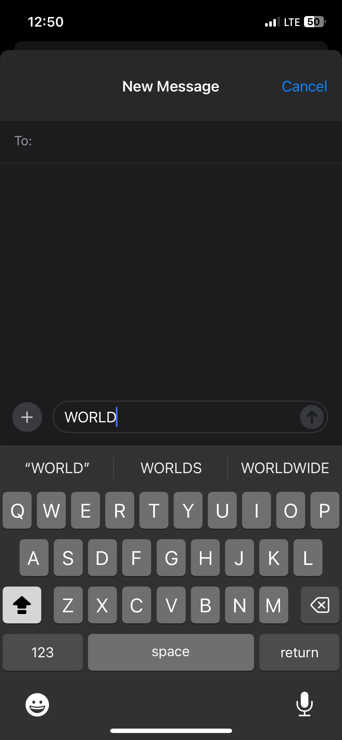 Từ 'World' được viết hoa hoàn toàn trong ứng dụng Tin nhắn trên iPhone, minh họa tính năng Caps Lock.