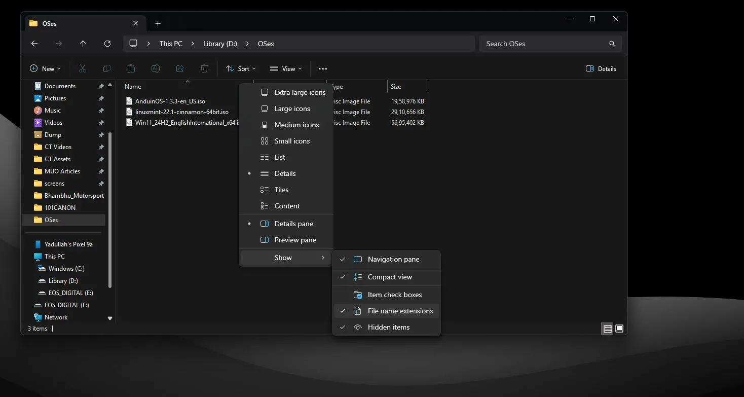 Tùy chọn &quot;File name extensions&quot; trong menu Xem của File Explorer, hướng dẫn cách hiển thị phần mở rộng tên tệp trên Windows 11.