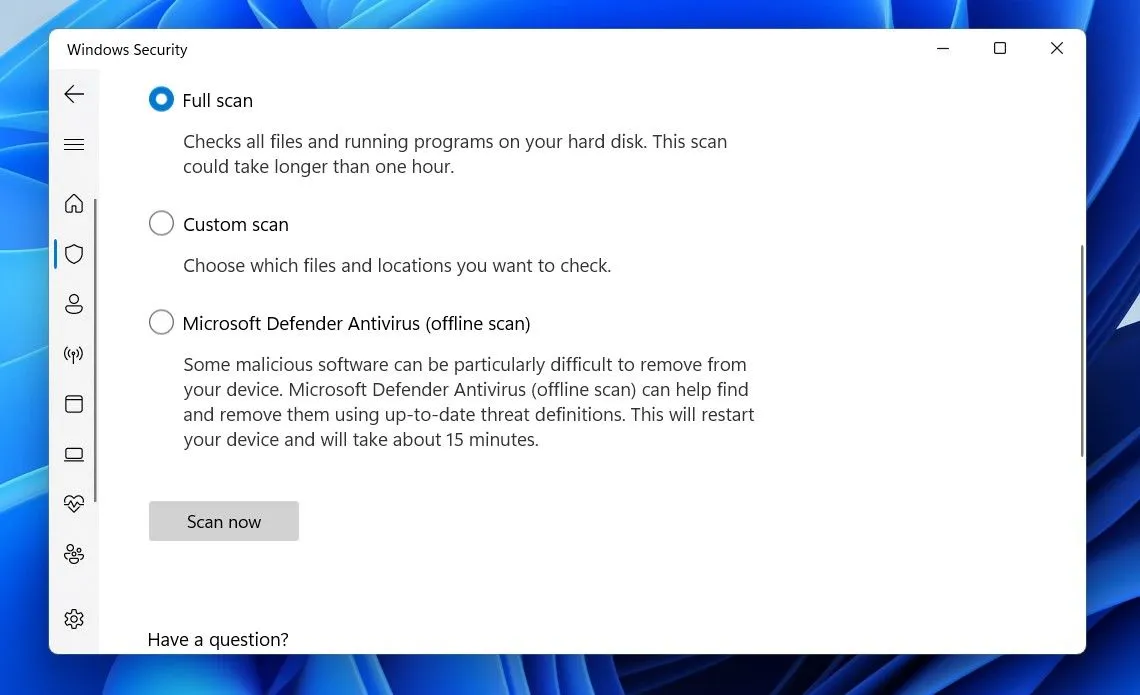 Tùy chọn Full scan (Quét toàn bộ) đang được chọn trong ứng dụng Windows Security, cho phép quét sâu để phát hiện phần mềm độc hại.