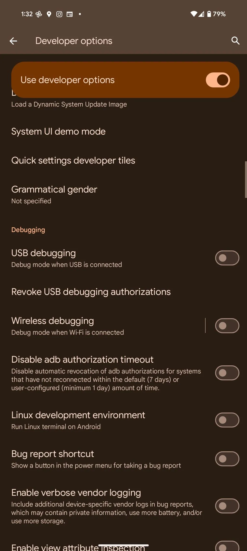 Tùy chọn gỡ lỗi USB (USB Debugging) trong menu Tùy chọn nhà phát triển trên Android.