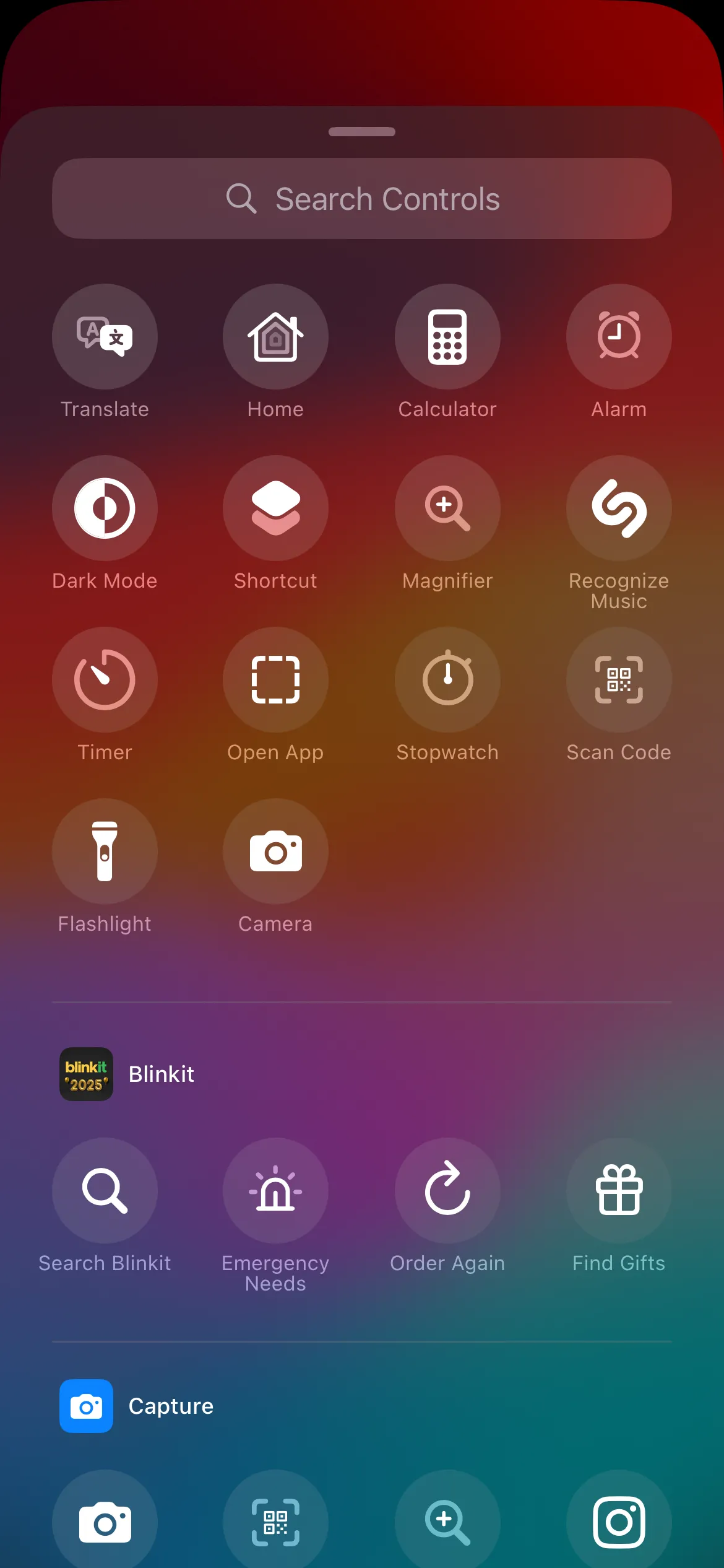 Tùy chọn phím tắt màn hình khóa trên iPhone với iOS 18