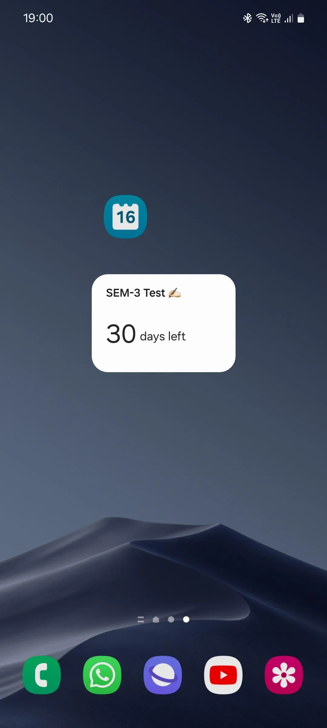 Widget đếm ngược của Samsung Lịch trên màn hình chính, hiển thị thời gian còn lại đến một sự kiện quan trọng.