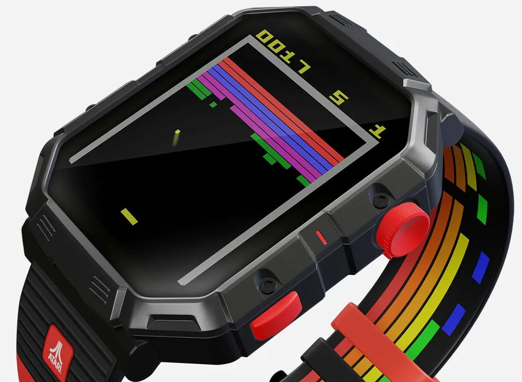 Giao diện chơi game trên màn hình đồng hồ thông minh Atari My Play Watch