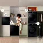 Người phụ nữ ngồi trong căn bếp thông minh hiện đại với các thiết bị kết nối IoT.