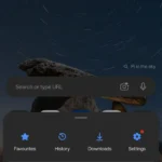 Tùy chọn menu hamburger trong trình duyệt Edge trên Android, hiển thị mục "Extensions" để truy cập tiện ích mở rộng.